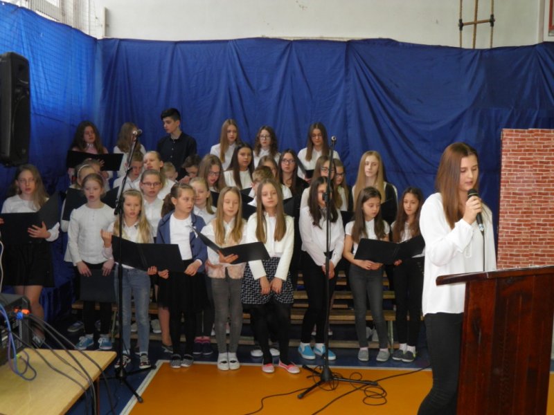 Przedstawienie "Niekochany"